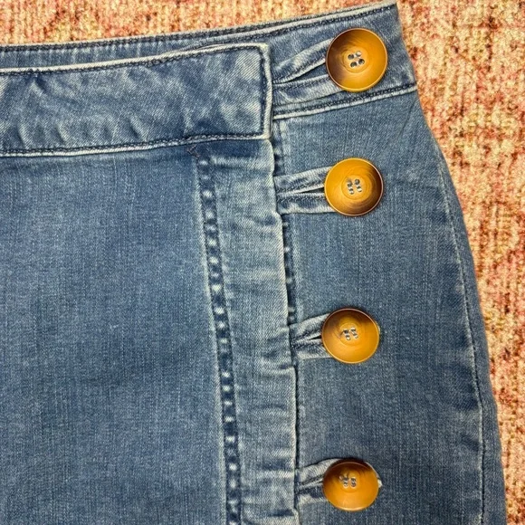 Free People Little Daisies Denim Mini Skirt size 2 - Picture 8 of 11